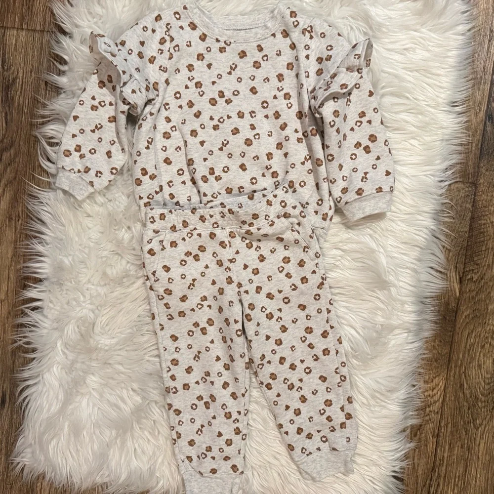 Carter’s Child of Mine Leopard Ruffle 2 Piece Set Girls‎ 2T